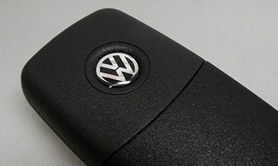 Volkswagen VWキーFobシルバーブラック 000087010rypn 並行輸入品-