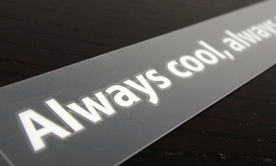 Always cool, always safe. ステッカー（Sサイズ） maniacs