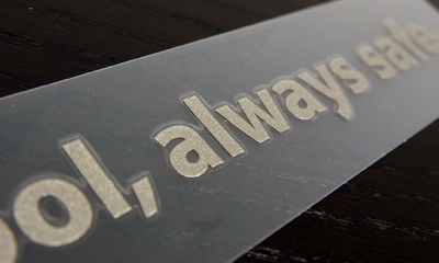 Always cool, always safe. ステッカー（Sサイズ） maniacs