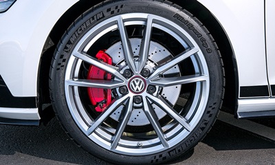 VWgolf7.5R純正ブレーキローター、パッド