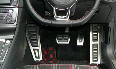 maniacs Right Side 4D-FootPlate for Arteon フットレスト