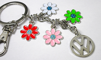 VW Daisy Dangle Keychain VWキーホルダー マニアックス公式通販