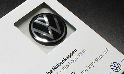 VW Dynamic Hub Caps VW Logo ホイールアクセサリー マニアックス公式 