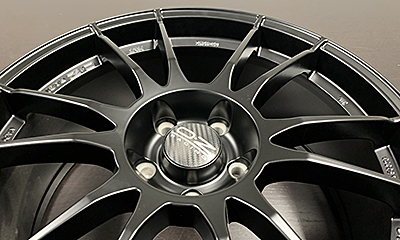 OZ ウルトラ レッジェーラ HLT 19インチ 4本セット BMW3、4 OZ ウルトラ レッジェーラ HLT 19インチ 4本セット BMW3、4