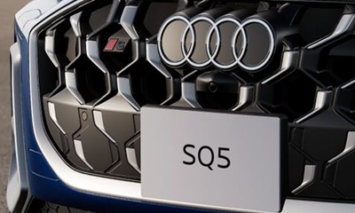 Audi純正 SQ5(GU)ブラックフロントエンブレム Audiエンブレム